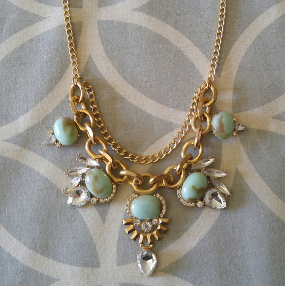 Costume Necklace - Picture 2 of 7